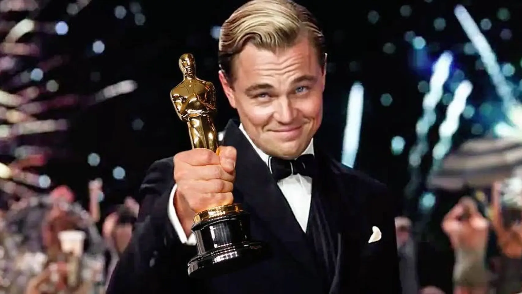 2016 tidak seburuk itu, Leonardo DiCaprio memenangkan piasa Oscar pertamanya di tahun 2016. Seluruh dunia ikut bersuka cita! (Foto: elle.co.za)