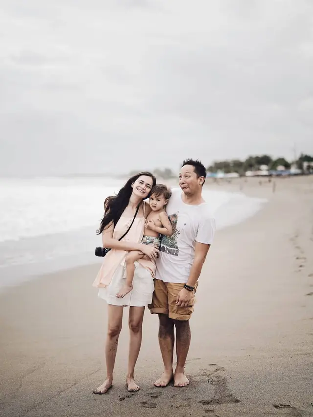 [Bintang] Sabai Morschek dan Ringgo Agus Rahman