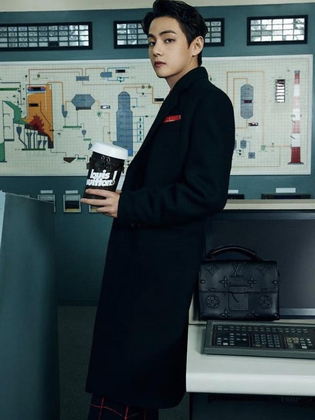 BTS Tampil Menjadi Model Pakaian Pria Louis Vuitton Fall/Winter 2021