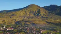 Gunung Guntur yang terletak di Garut, Jawa Barat selalu memesona dengan pemandangannya. (Dok: Instagram @iki_andria)