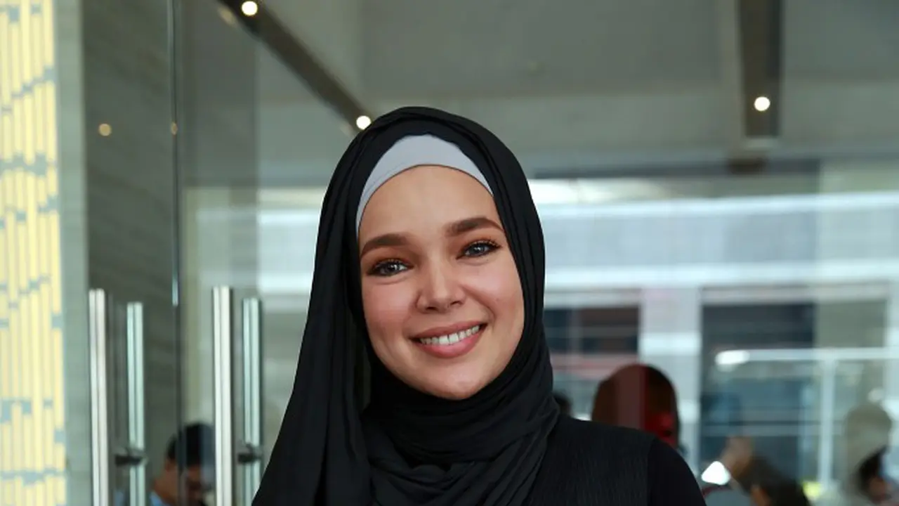 [Bintang] Dewi Sandra