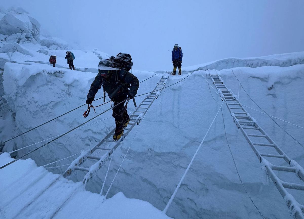 FOTO: Musim Pendakian Everest Kembali Bergeliat
