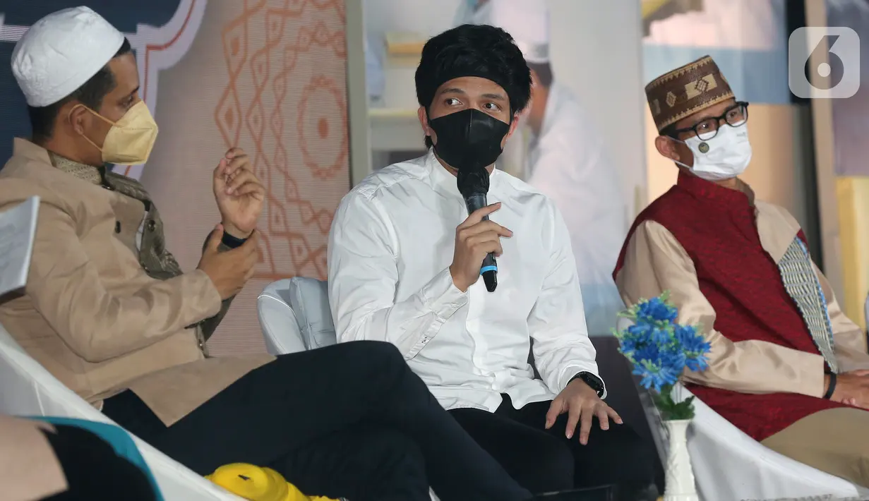 YouTuber Atta Halilintar pada acara Silaturahmi dan Apresiasi Santri Digitalpreneur di Pondok Pesantren Darunnajah, Jakarta, Sabtu (4/12/2021). Sebanyak 500 santri lebih yang terdaftar dalam Santri Digitalpreneur telah selesai menjalani program pelatihan selama dua bulan. (Liputan6.com/Fery Pradolo)