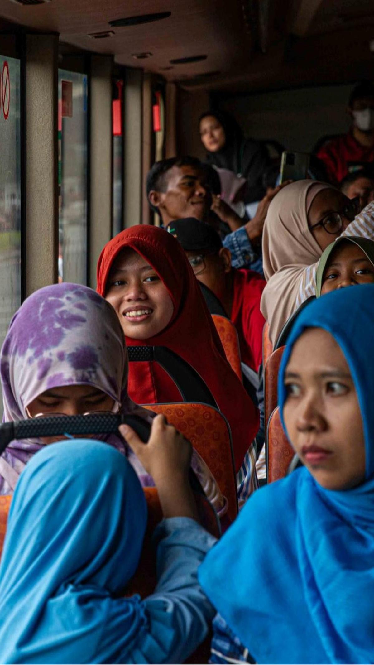 PT Transportasi Jakarta mengelola 22 bus tingkat gratis yang digunakan sebagai sarana transportasi wisata yang dapat digunakan secara gratis oleh seluruh warga di ibu kota.<br>