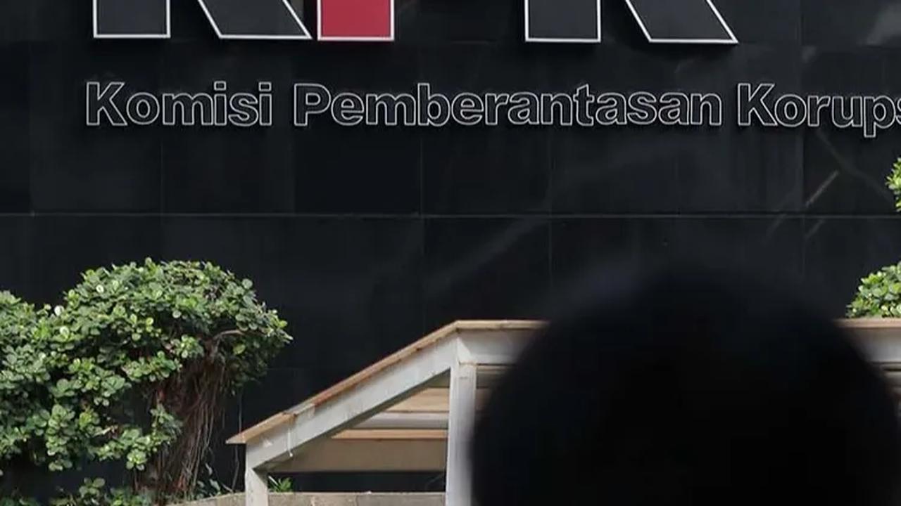 Berulang Kali Mangkir Pemeriksaan, Anggota BPK Pius Lustrilanang Diultimatum KPK!