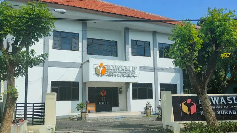 Kantor Bawaslu Surabaya. (Istimewa)