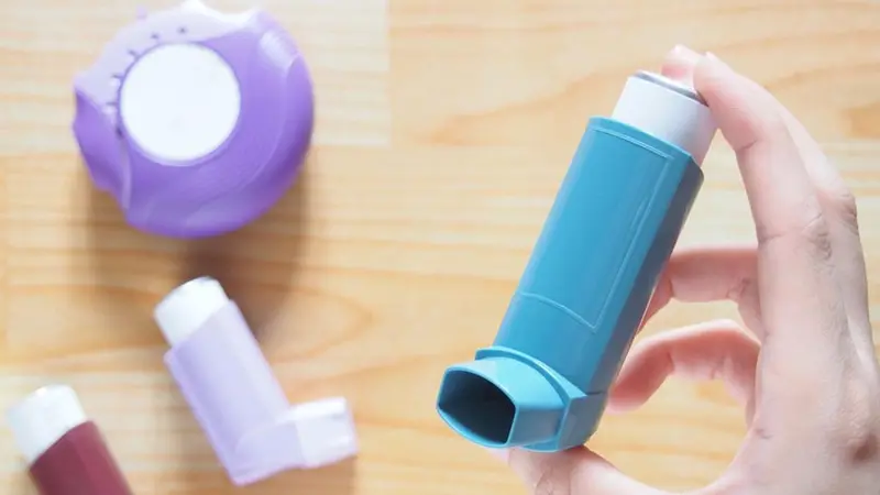 Sering Pakai Inhaler Bikin Asma Tambah Parah? (Orawan Pattarawimonchai/Shutterstock)