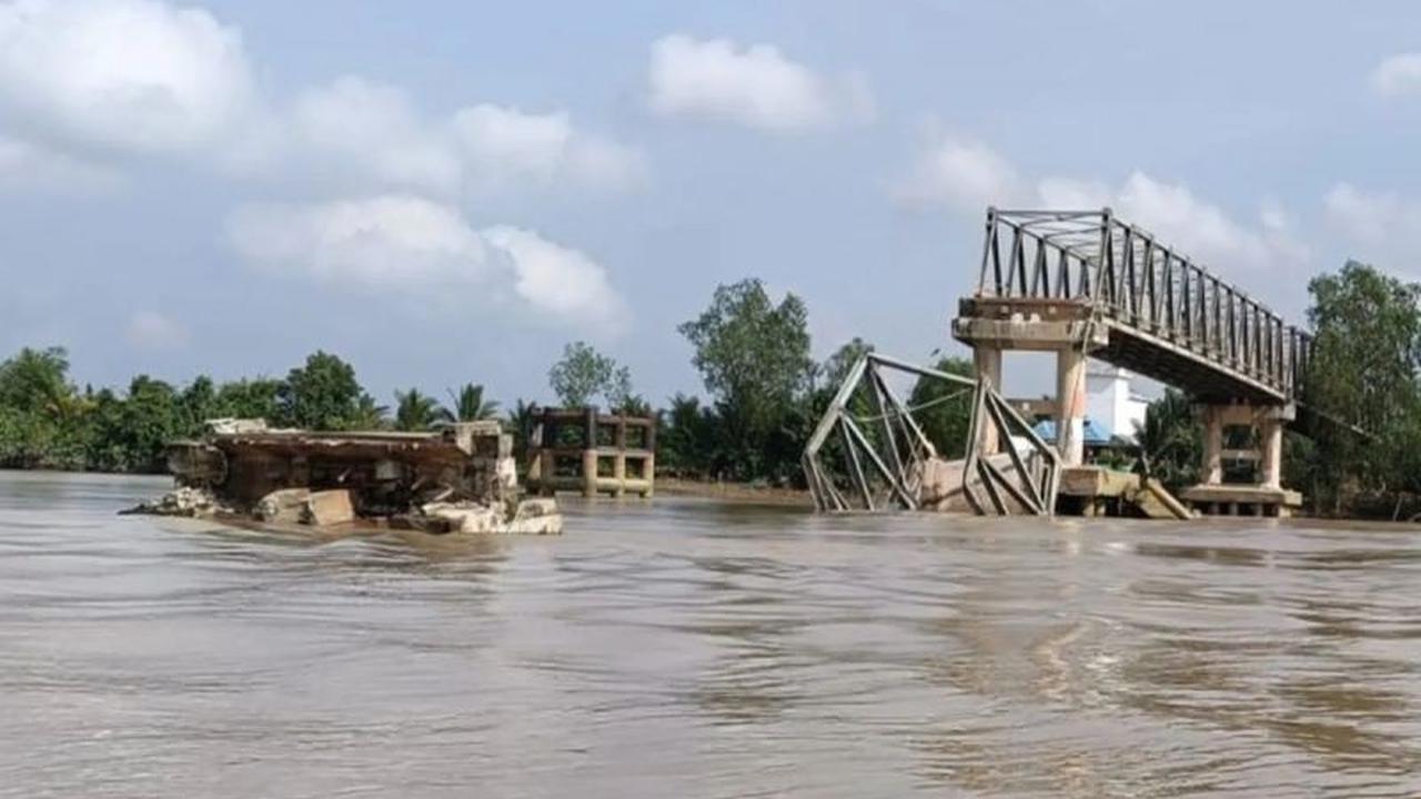 Jembatan P6 Lalan Ambruk Ditabrak Tongkang, Siapa yang Danai Pembangunan Kembali? Pemkab Muba Pastikan Lanjut!