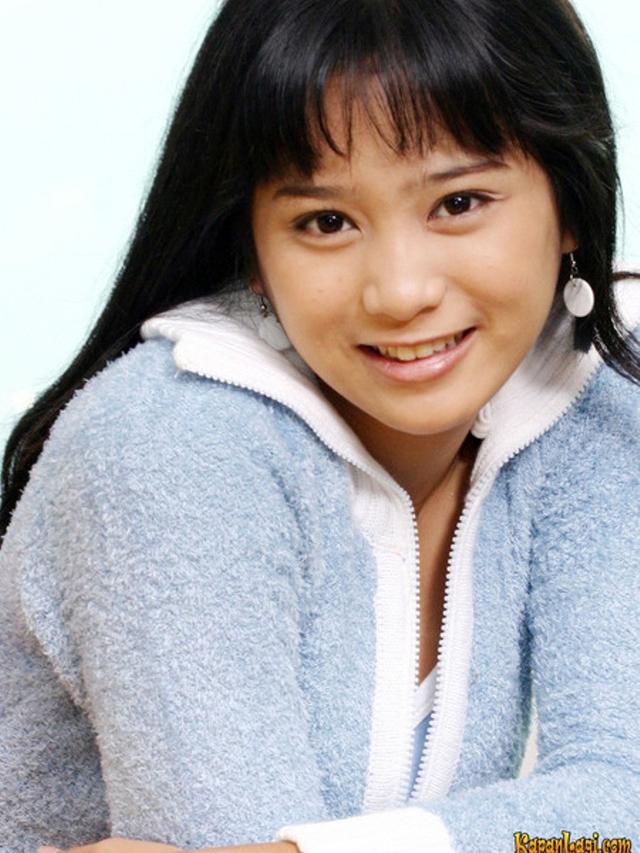 Dulu dan Kini: Transformasi Bunga Zainal Dari Tampil ...