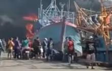 2 Kapal Motor Terbakar di Pelabuhan Muara Baru Jakarta Utara
