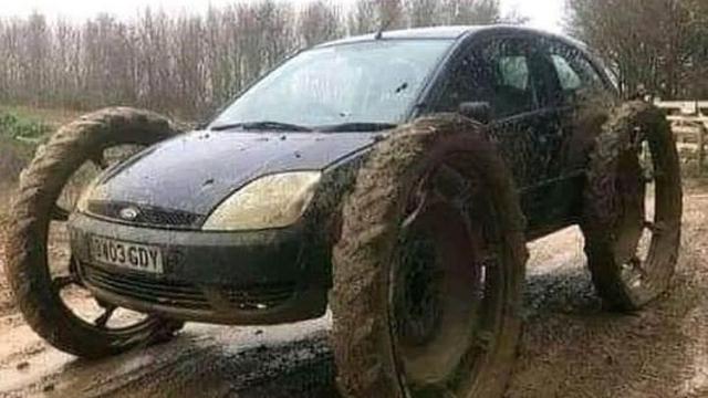 8 Potret Nyeleneh Modifikasi Roda Mobil, Ada yang Pakai Wajan