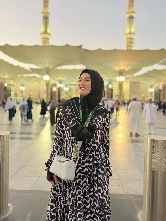 Stevie Agnecya Meninggal Dunia, Unggahan Terakhir di Instagram Dibanjiri Ucapan Duka Warganet