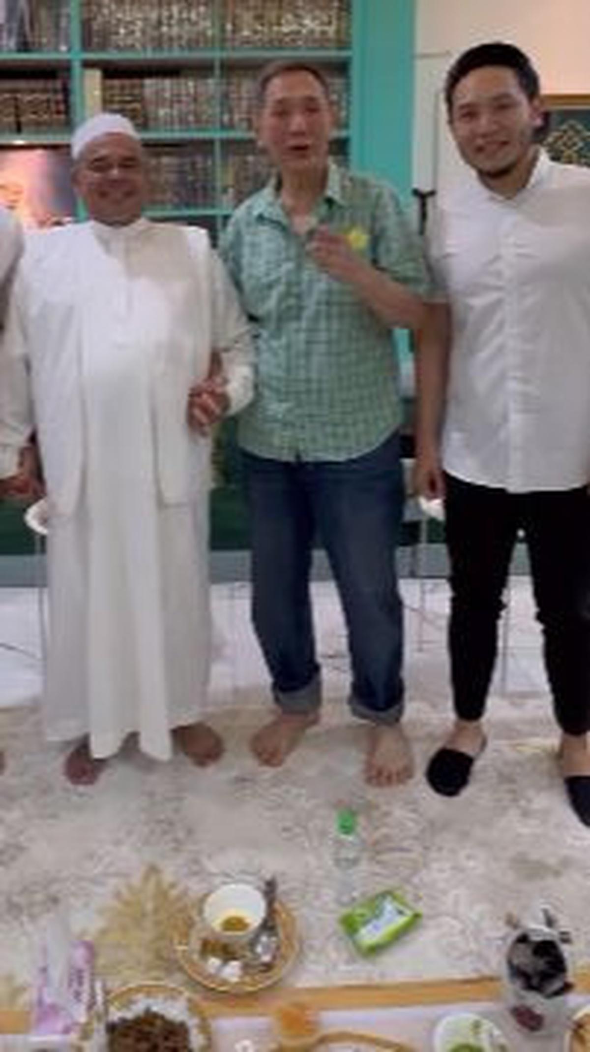<i>"Saya mendapat kesempatan menikmati hidangan yang luar biasa enak dan doanya yang luar biasa," ungkap Jusuf Hamka.&nbsp;</i>