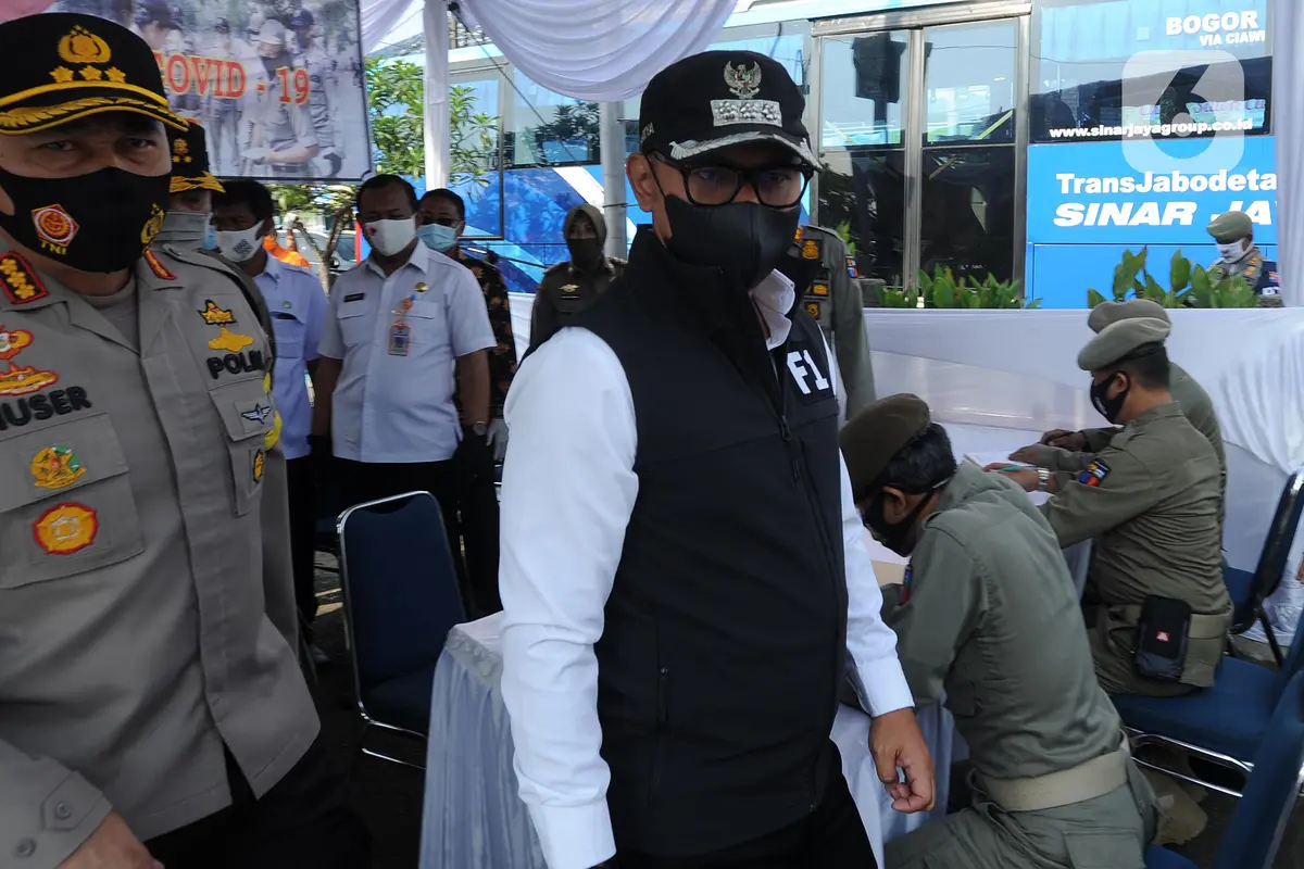 FOTO: Wali Kota Bogor Cek Penerapan Protokol Kesehatan di Pasar Ciawi