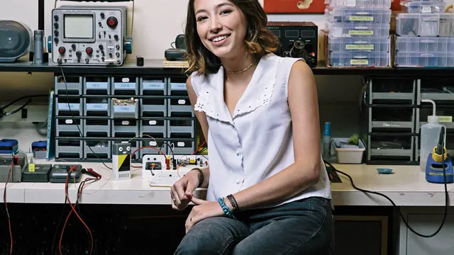 [Bintang] Hari Perempuan Internasional: Mengenal 3 Anak Muda yang Paling Menginspirasi