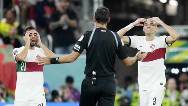 Foto: Didepak Maroko dari Piala Dunia, Pemain Portugal Protes Wasit dari Argentina