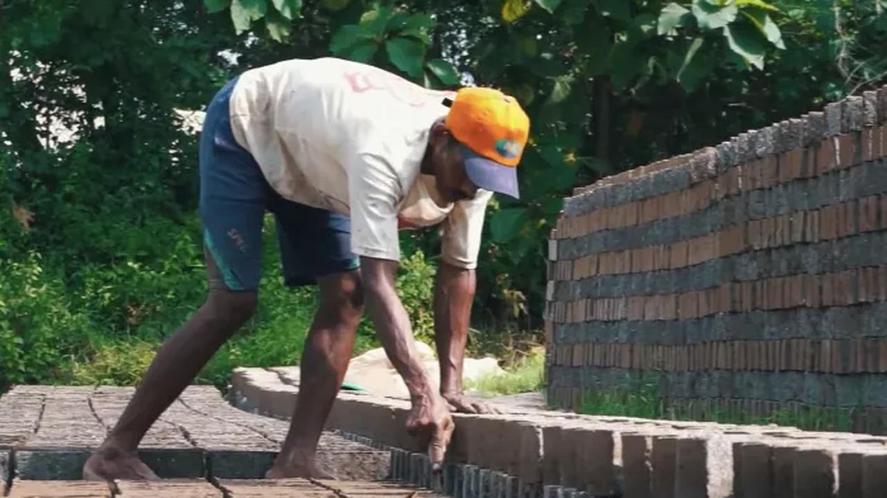 Ditemukan oleh Pengrajin Batu Bata
