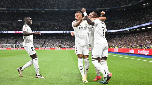 Drama Lima Gol, Real Madrid Bungkam Alaves