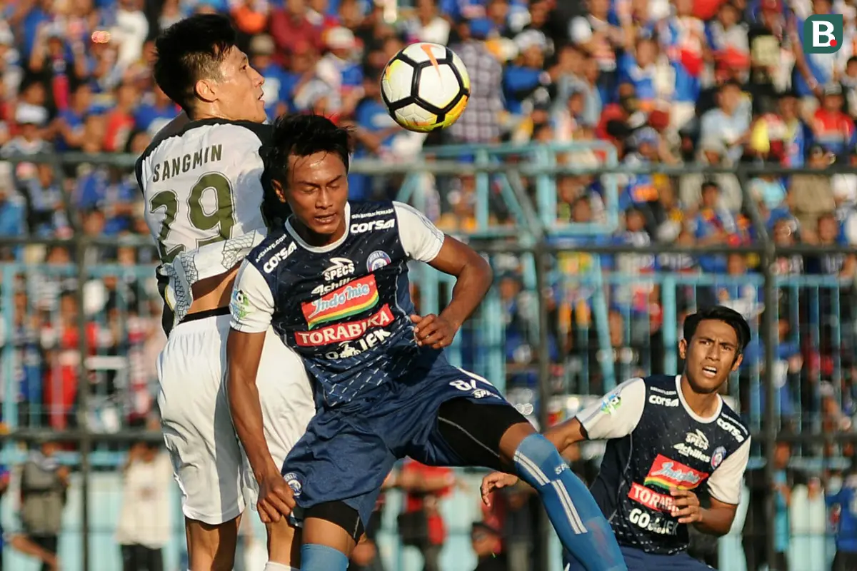 Arema FC vs PS Tira