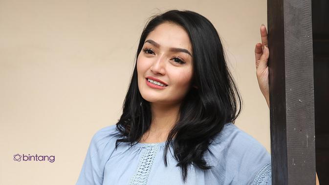Lirik Lagu Siti Badriah, Lagi Syantik - Celeb Bintang.com
