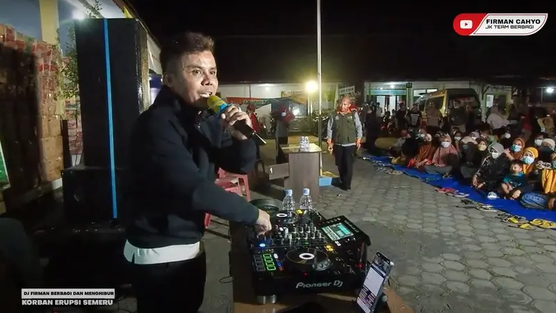 DJ Firman mengunjungi korban erupsi Semeru