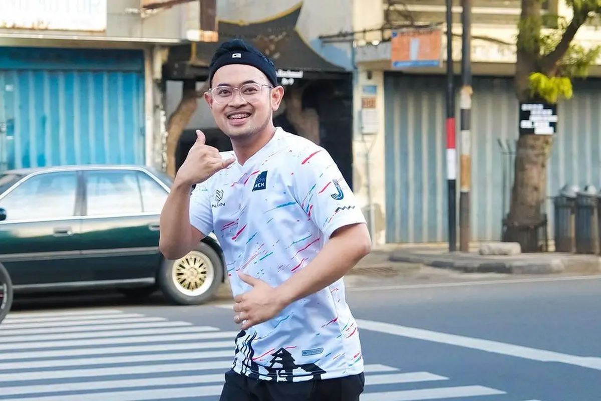 Selebgram Juragan 99 alias Gilang Widhia Pramana
