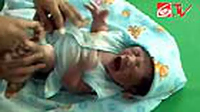 Bayi Tukang Ojek di Bima Dapat Kejutan