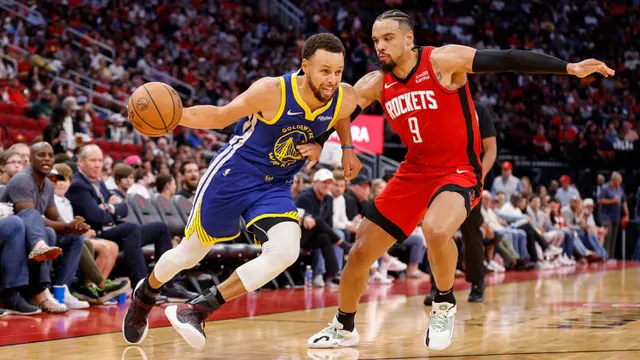 Foto: Lakukan Selebrasi Ala Home Alone, Berikut Momen Stephen Curry Pecundangi Dillon Brooks saat Laga NBA 2023/2024