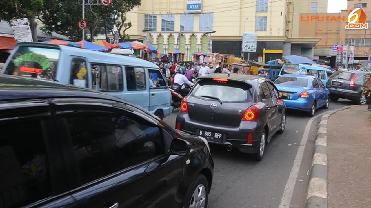 tanah-abang-macet2-131016b.jpg