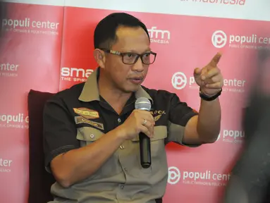 Kapolda Metro Jaya, Irjen Pol Tito Karnavian dalam diskusi ‘Keamanan Jelang Lebaran’, Jakarta, Sabtu (4/7/2015). Dalam kesempatan itu, Tito membeberkan empat kejahatan yang paling utama jelang lebaran. (Liputan6.com/Herman Zakharia)