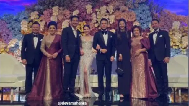 Parade Busana Gelap Pasangan Artis yang Hadir di Resepsi Jessica Mila-Yakub Hasibuan