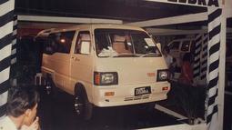 Peluncuran Hijet Zebra pada Pameran Mobil Gaikindo 1986. (Source: indonesiaautoshow.com)
