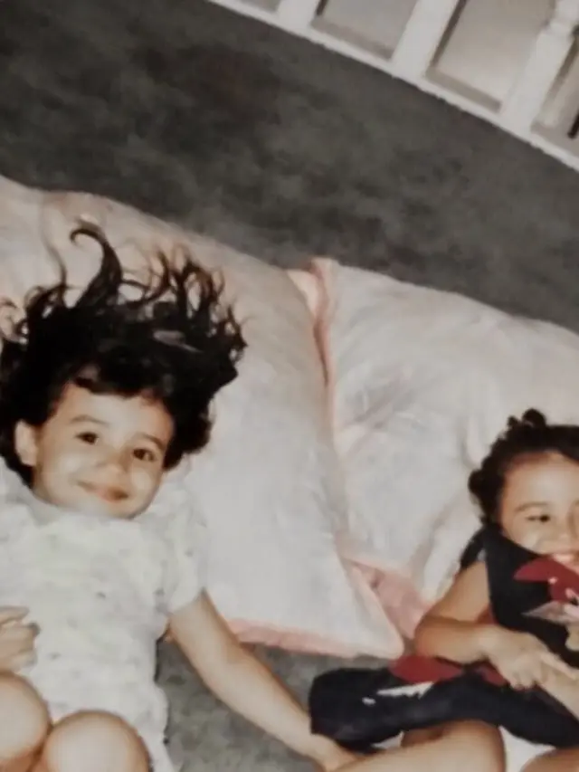 6 Potret Masa Kecil Zaskia Sungkar dan Shireen Sungkar, Bak Anak Kembar