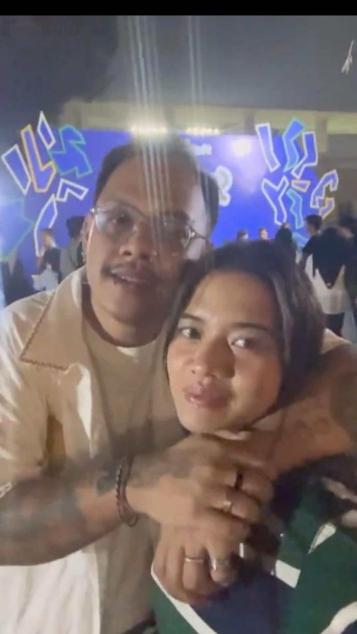 Kabar kedekatan keduanya mulai santer terdengar saat nonton stand up fest Indonesia 2023 bersama. (foto : twitter.com/cantika abigail)