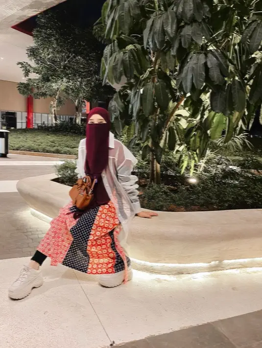 Semua yang dilakukan demi mendapat ridho-NYA. Namun sayang, pernikahannya justru berujung perceraian lantaran Virgoun melakukan perselingkuhan.