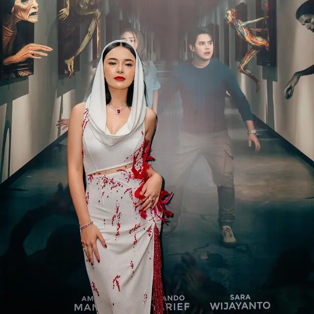 Tampil Curi Perhatian, Ini 7 Potret Amanda Manopo dalam Premier Film Indigo