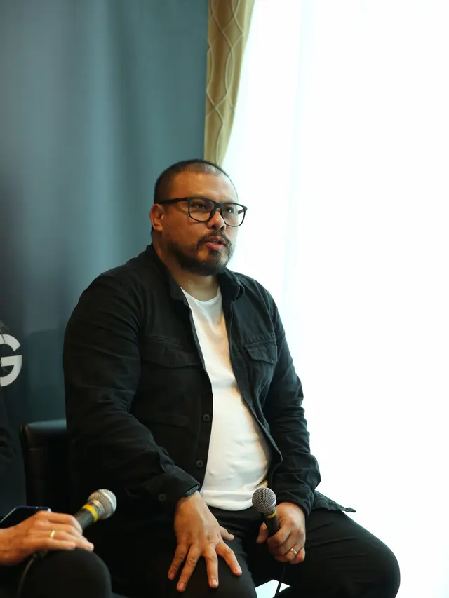 [Fimela] Joko Anwar Acara Samsung Galaxy S20