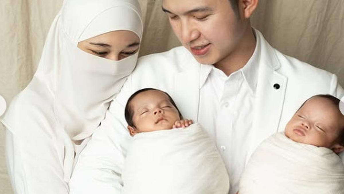 Bayi Kembar Pertama Kali Terbang, Dennis Lim Beri Bingkisan Permohonan Maaf untuk Penumpang Pesawat