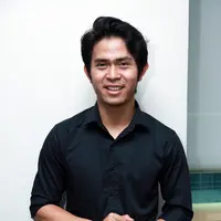 Tragedi yang terjadi secara beruntun di Arab Saudi membuat penyanyi Cakra Khan ikut bersedih. (Deki Prayoga/Bintang.com)