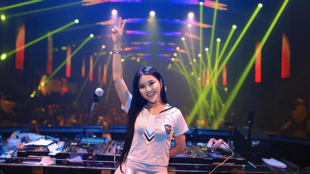 Merasa Bahagia Sebagai DJ