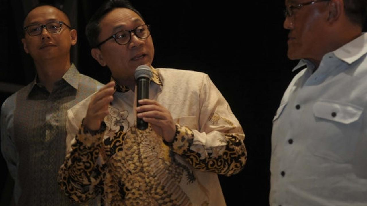Reaksi Zulkifli di depan Prabowo setelah PAN gabung ke Jokowi