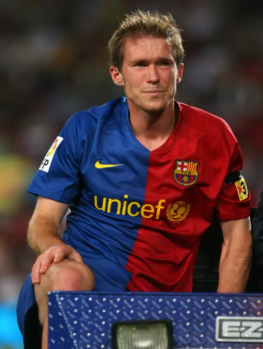 7. Aleksandr Hleb - Mampu membawa Arsenal ke final Liga Champions, membuat Guardiola datangkan gelandang kurus tersebut. Karena kalah saing di skuad Barcelona, Hleb justru dipinjamkan ke VfB Stuttgart (AFP/Josep Lago)
