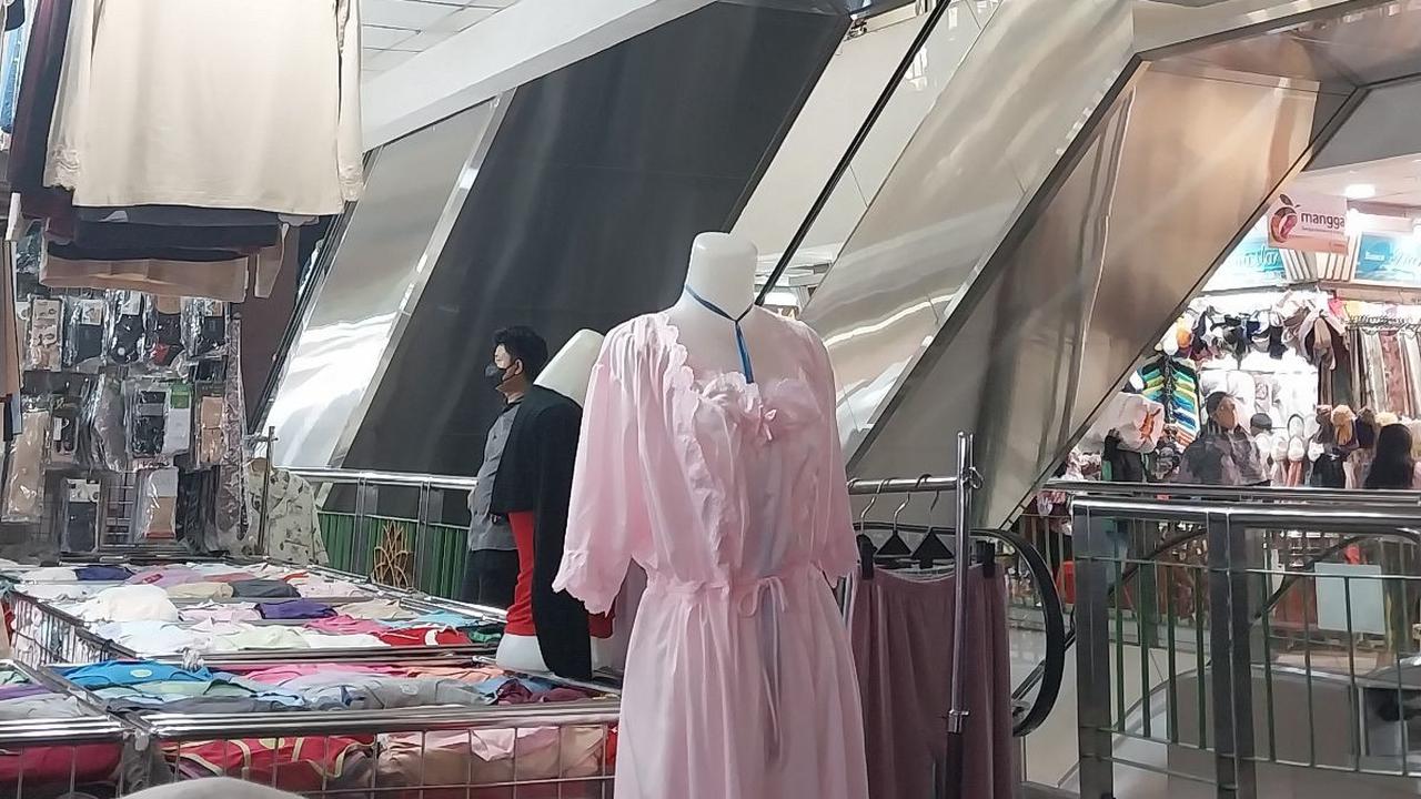 Nasib Pedagang Pasar Tanah Abang: Jualan Seharian Cuma Dapat Rp110.000