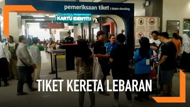 Ratusan ribu tiket kereta untuk Lebaran 2019 sudah ludes terjual di Surabaya, Jawa Timur. Diperkirakan penjualan tiket akan melonjak mendekati Hari Raya Idul Fitri.