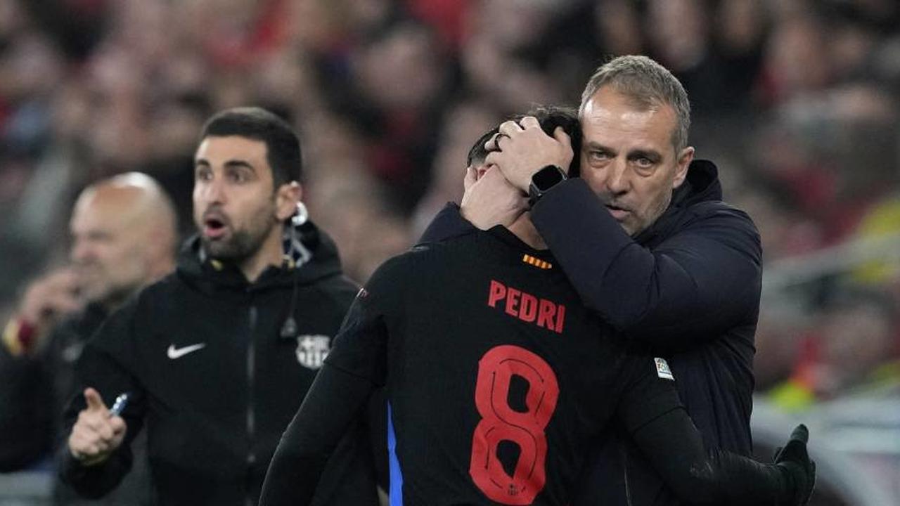 Kata Hansi Flick usai Barcelona Kalahkan Benfica Hanya dengan 10 Pemain, Bangga Banget!