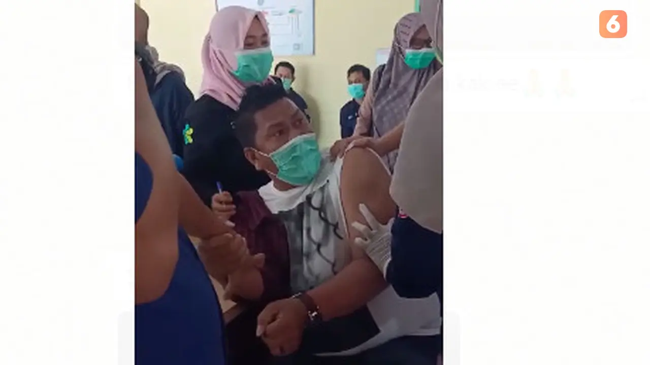 Tangkapan layar video viral Kepala Puskesmas di Gorontalo yang takut disuntik (Arfandi Ibrahim/Liputan6.com)