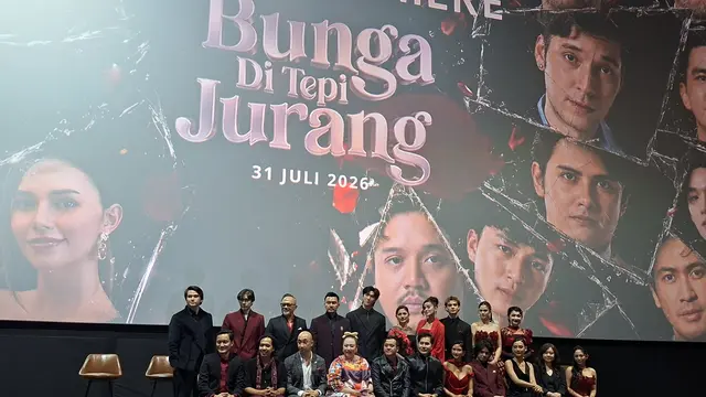 Cast Bunga di Tepi Jurang