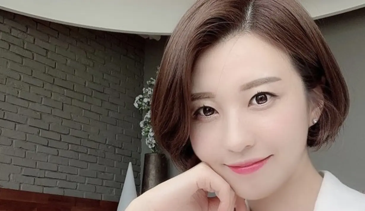 Ahn Gwi Ryeong yang merupakan lulusan Ewha Womans University menjabat sebagai Ketua Regional Partai Demokrat Korea untuk Distrik Dobong, Seoul.  [Foto: instagram.com/anngwiryeong]