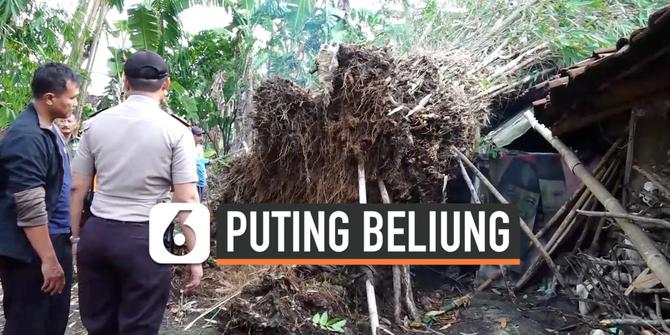 VIDEO: Detik-Detik Puting Beliung Terjang Rumah di Jember