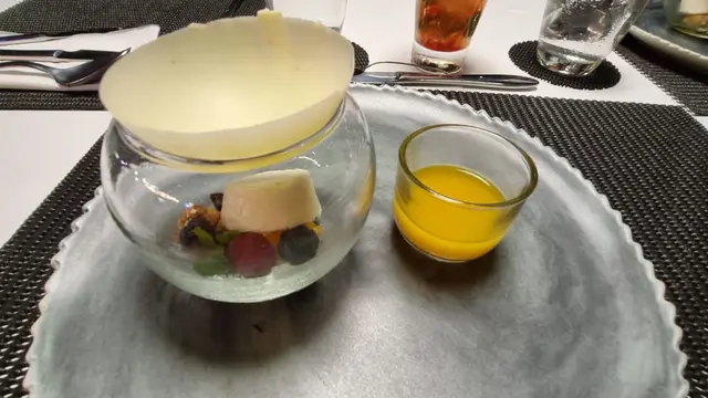 Makan Malam Sambil Memacu Adrenalin di Lounge in The Sky, Layakkah Dicoba?